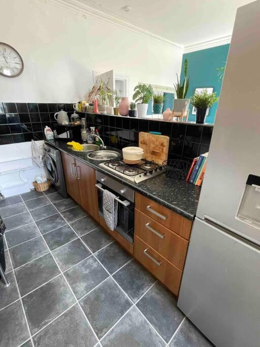 One Bedroom Flat In The Heart Of Islington Londres Exterior foto