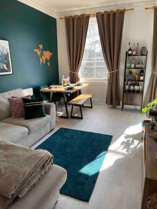 One Bedroom Flat In The Heart Of Islington Londres Exterior foto